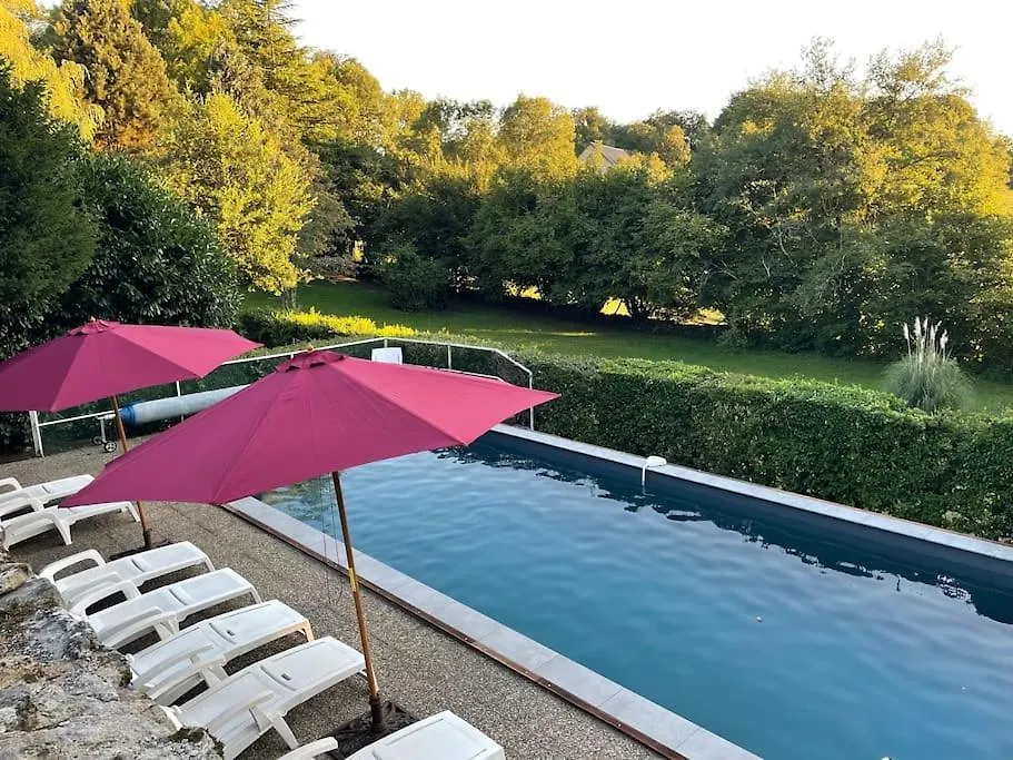 Belle Et Confortable Demeure Du XVII Eme Siecle Champagnac